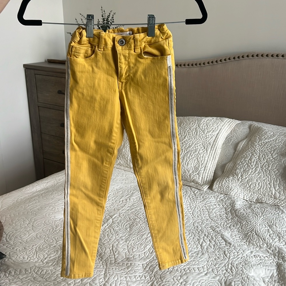Zara, yellow color girls jeans